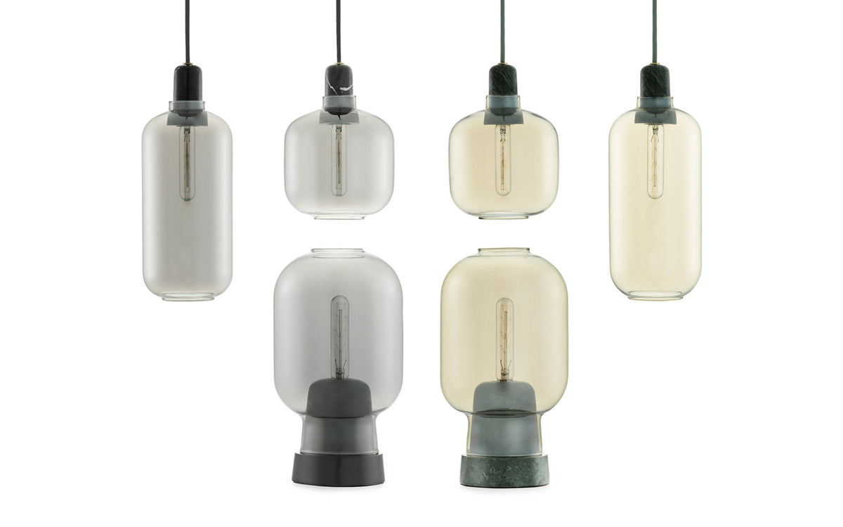 Amp Lampe gross EU in Rauchschwarz präsentiert im Onlineshop von KAQTU Design AG. Pendelleuchte ist von Normann Copenhagen