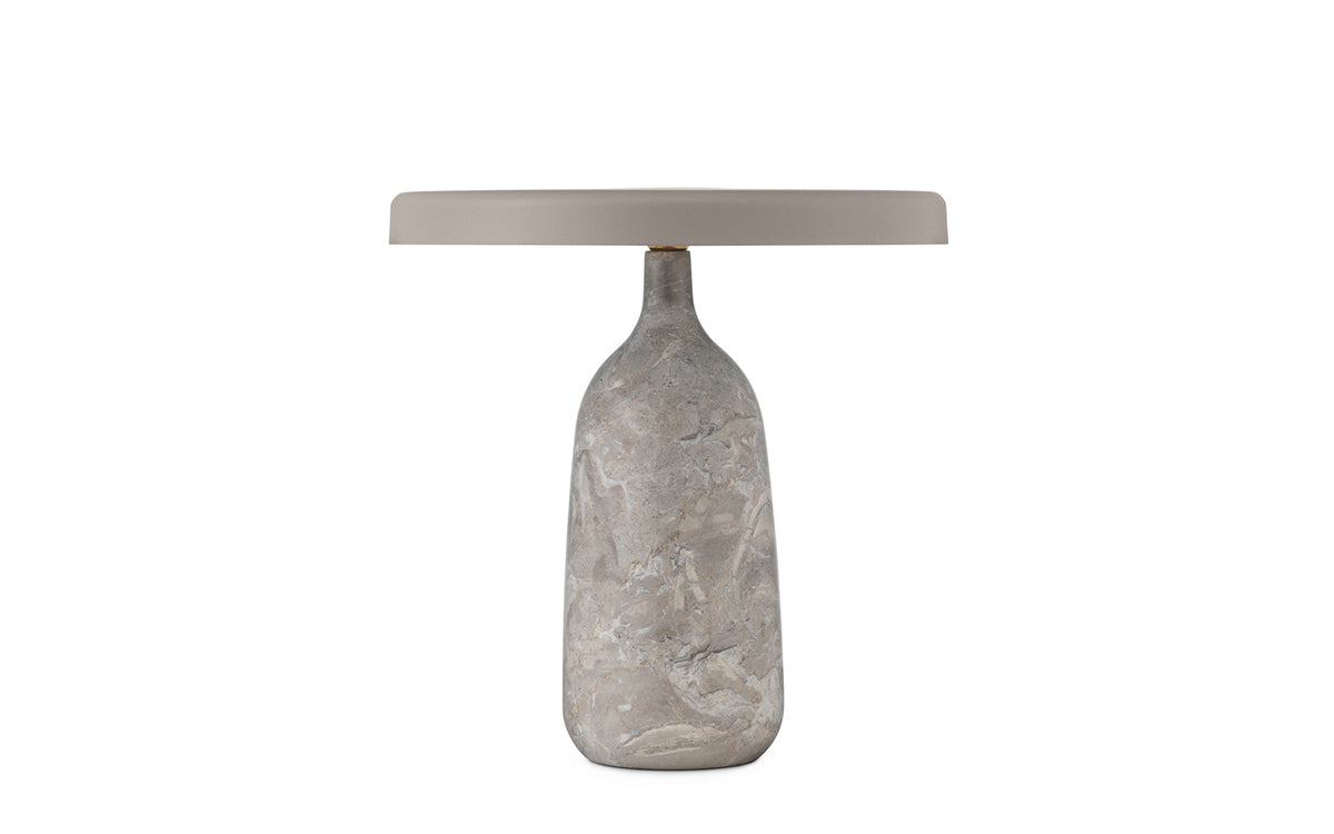 Eddy Tischlampe in Grey präsentiert im Onlineshop von KAQTU Design AG. Tischleuchte ist von Normann Copenhagen