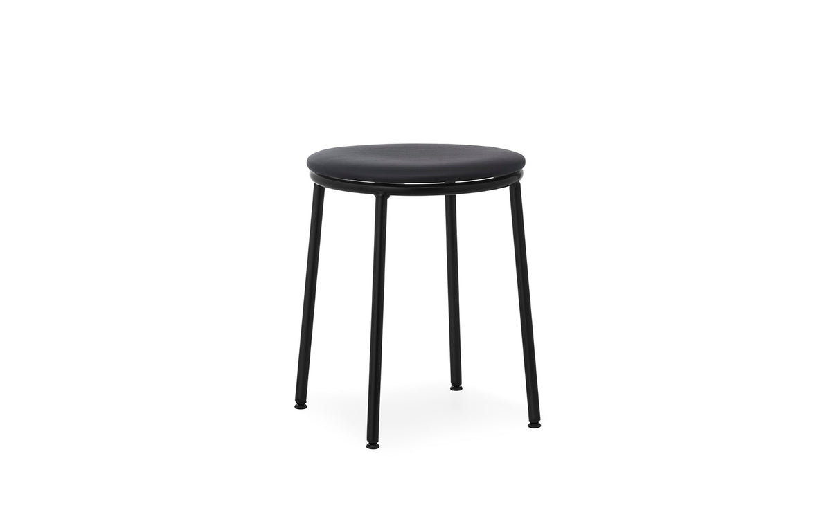 Circa Hocker in Ultra 41599 präsentiert im Onlineshop von KAQTU Design AG. Hocker ist von Normann Copenhagen