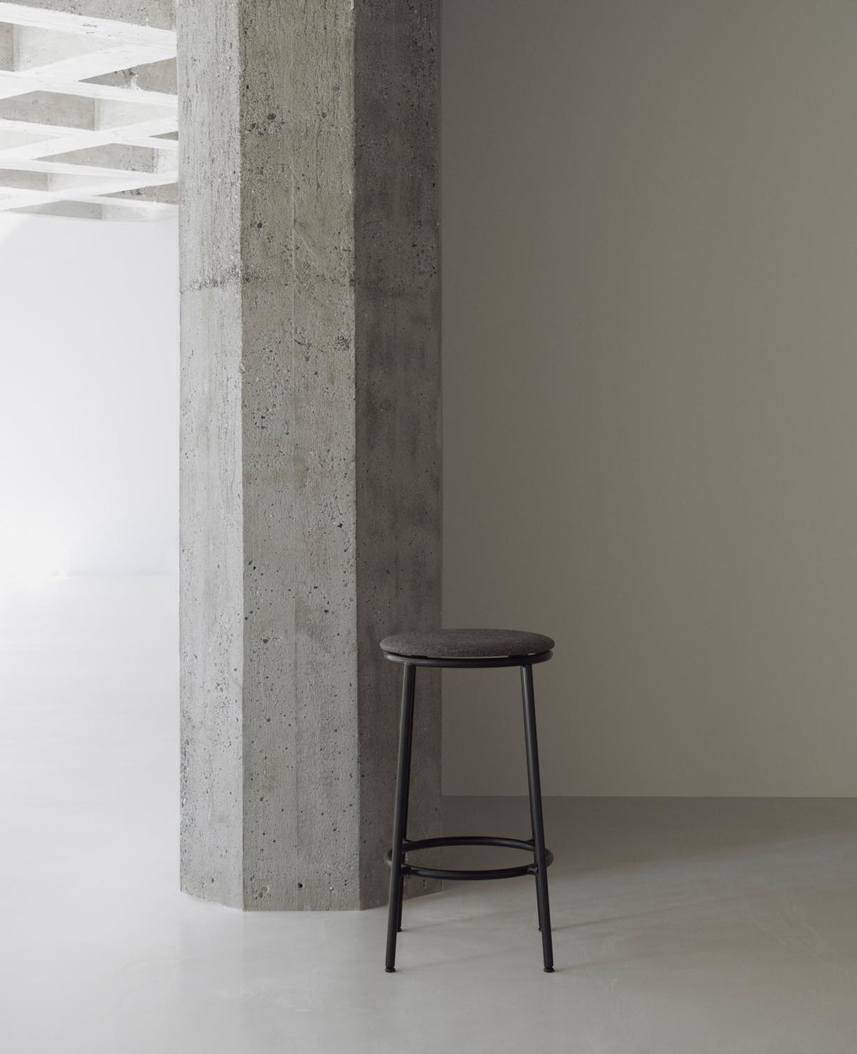 Circa Barhocker in MLF16 präsentiert im Onlineshop von KAQTU Design AG. Barhocker ist von Normann Copenhagen