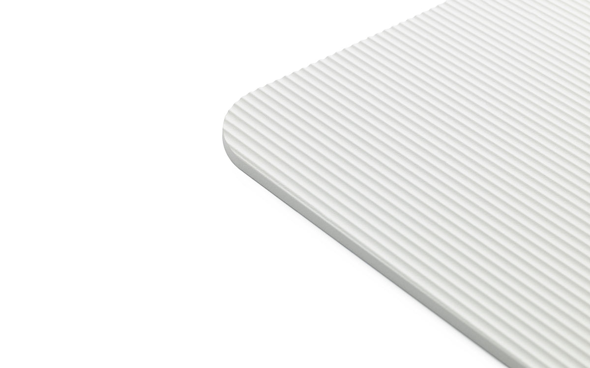 Jet Regal 160 cm. weiss in präsentiert im Onlineshop von KAQTU Design AG. Wandregal ist von Normann Copenhagen