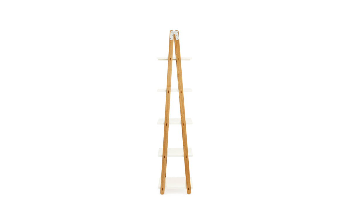 One Step Up Bücherregal in White präsentiert im Onlineshop von KAQTU Design AG. Bücherregal ist von Normann Copenhagen