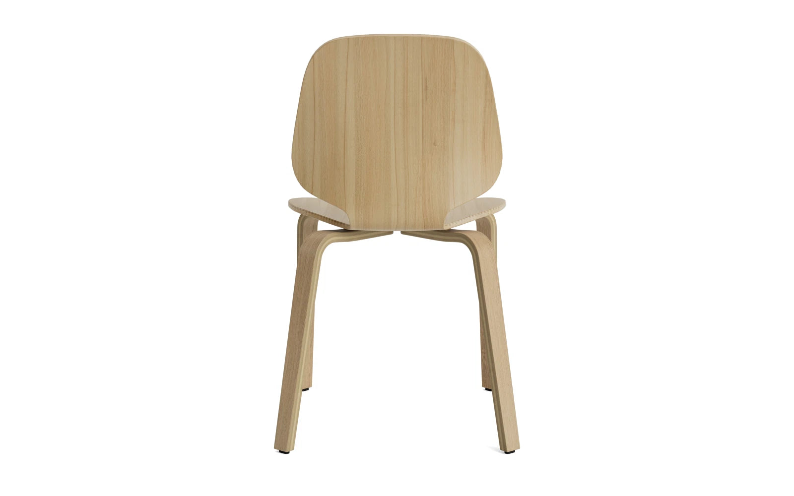 Entdecken Sie den My Chair von Normann Copenhagen – ein Designklassiker aus Eiche, der Komfort und modernes Flair in jeden Raum bringt.