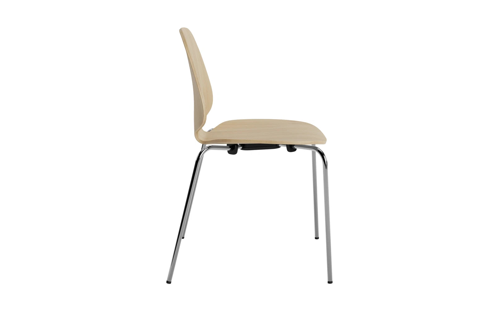 Erleben Sie den My Chair Krom & Eiche von Normann Copenhagen – ein eleganter, vielseitiger Stuhl, der modernes Design und Komfort vereint.
