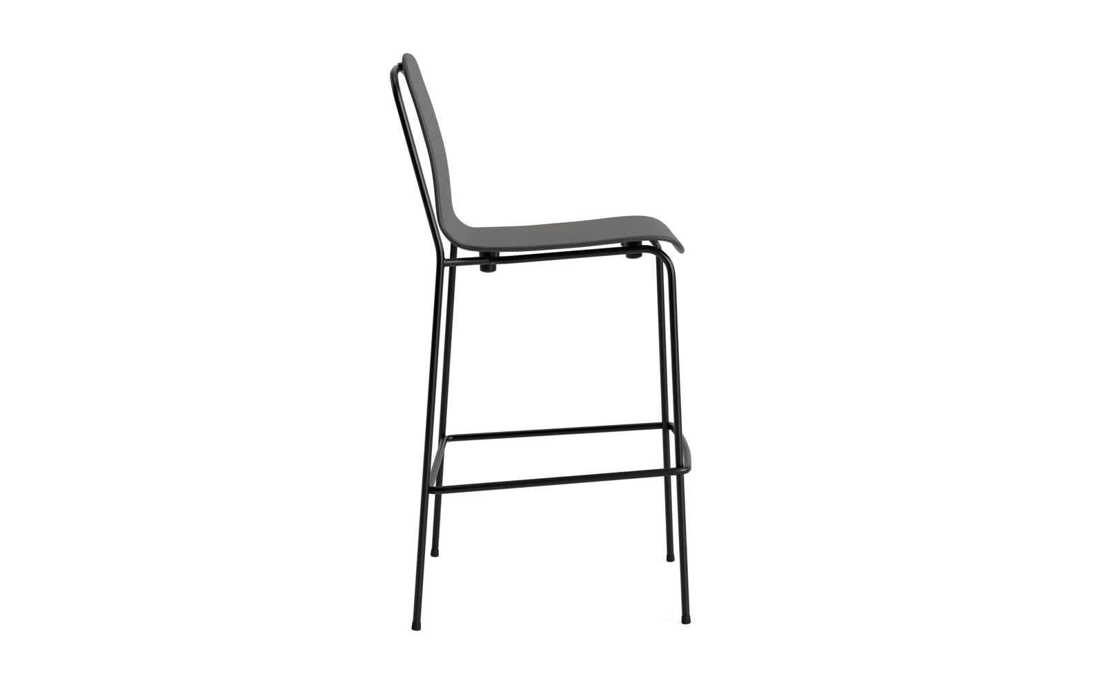 Eleganter Barstuhl von Normann Copenhagen, vereint skandinavisches Design mit Funktionalität, perfekt für moderne Küchen und Bars.