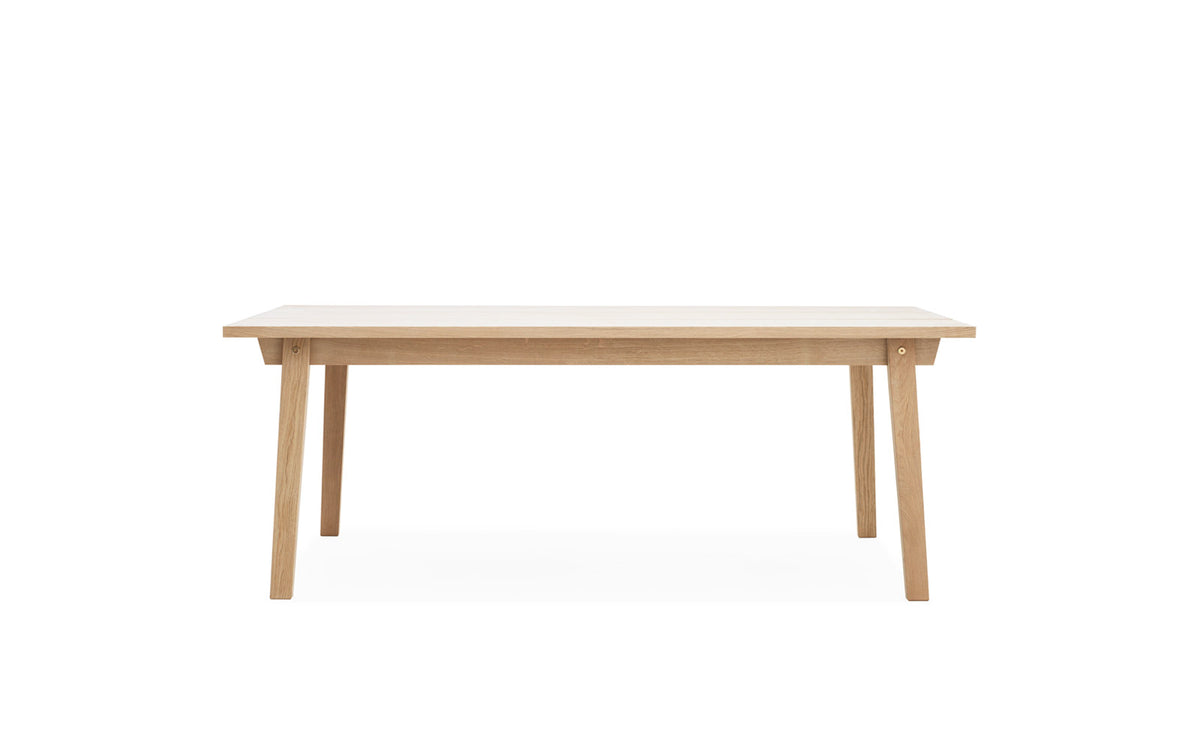 Slice Tisch in 90x200 cm präsentiert im Onlineshop von KAQTU Design AG. Esstisch ist von Normann Copenhagen