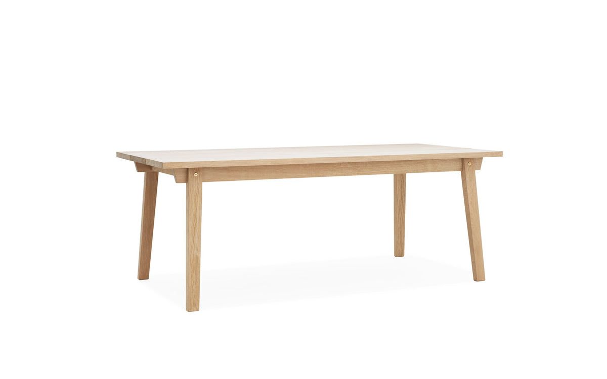 Slice Tisch in 90x200 cm präsentiert im Onlineshop von KAQTU Design AG. Esstisch ist von Normann Copenhagen