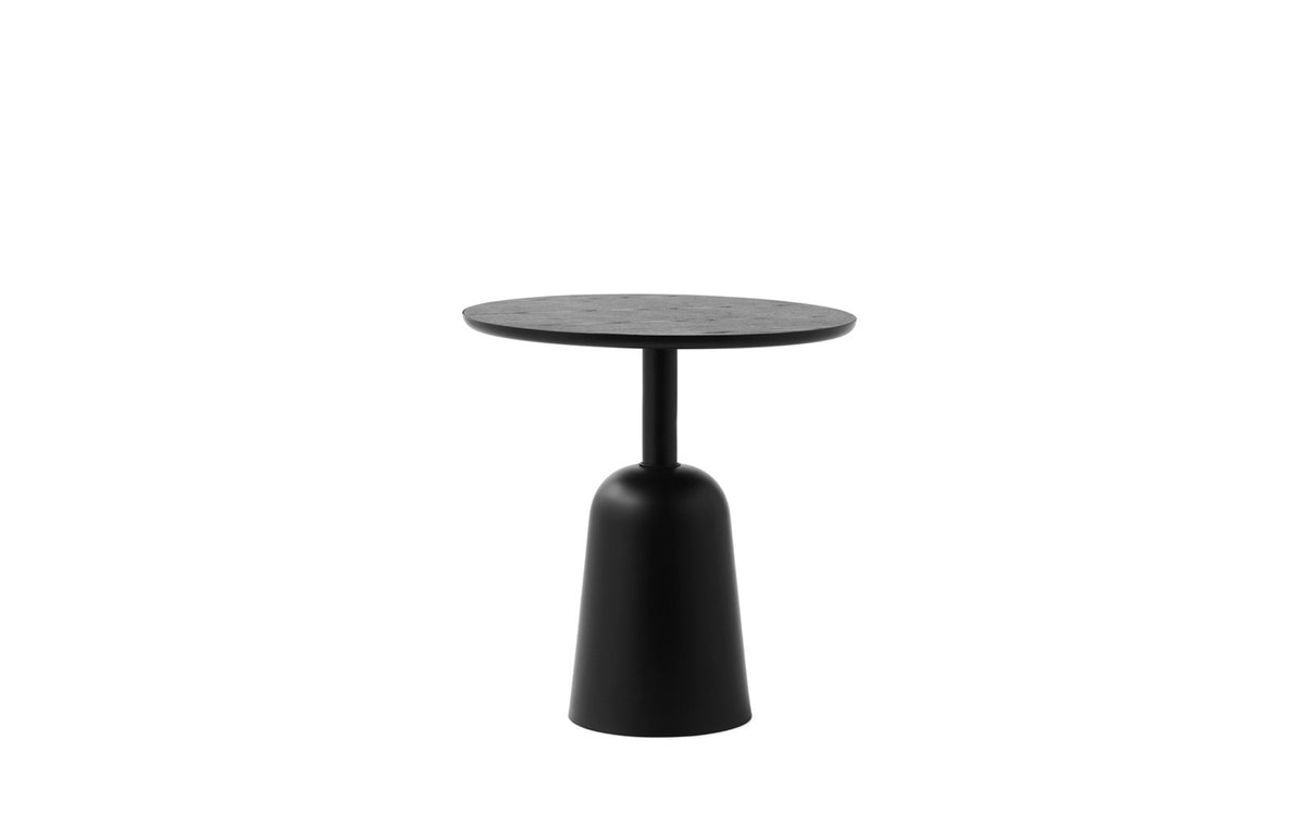 Turn Beistelltisch in Schwarz präsentiert im Onlineshop von KAQTU Design AG. Couchtisch ist von Normann Copenhagen