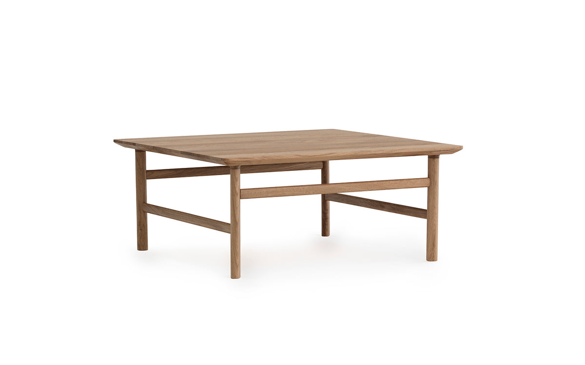 Grow Couchtisch in Eiche präsentiert im Onlineshop von KAQTU Design AG. Couchtisch ist von Normann Copenhagen