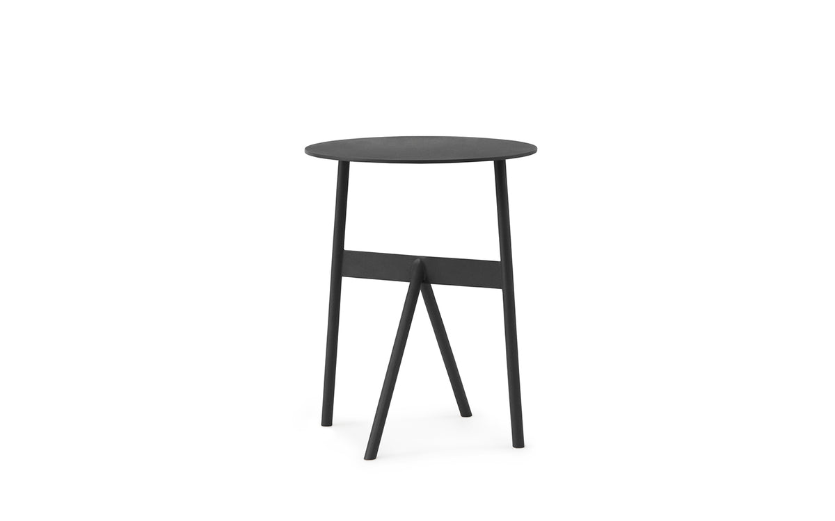 Stock Tisch in präsentiert im Onlineshop von KAQTU Design AG. Beistelltisch ist von Normann Copenhagen