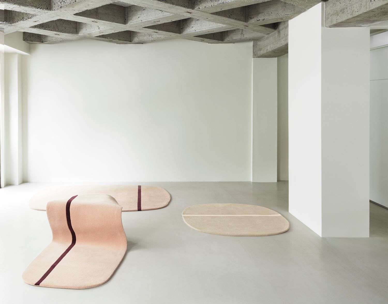 Oona Teppich von Normann Copenhagen: Elegante Farben und hochwertige Materialien für stilvolle Akzente in jedem Raum.
