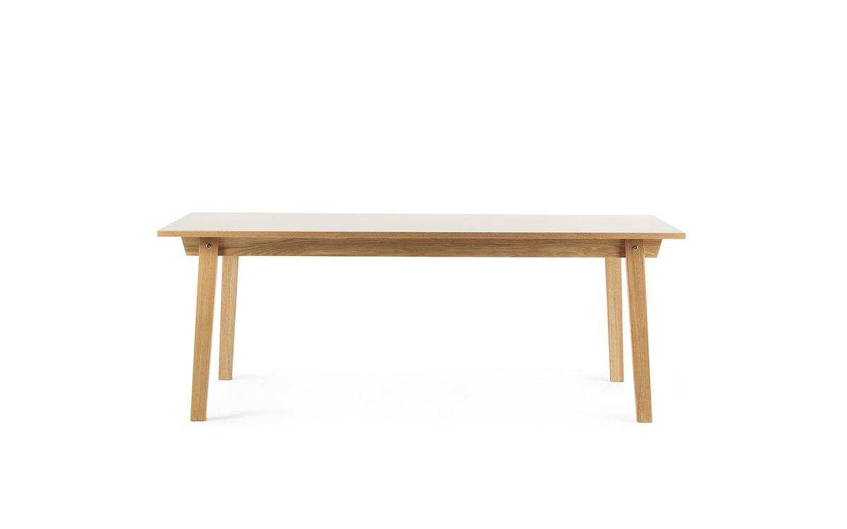 Slice Tisch Linoleum in präsentiert im Onlineshop von KAQTU Design AG. Esstisch ist von Normann Copenhagen
