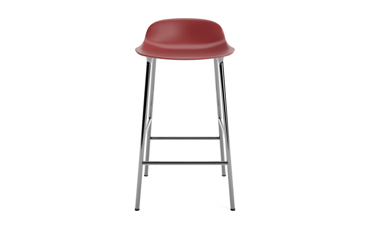 Form Barhocker in Rot präsentiert im Onlineshop von KAQTU Design AG. Barstuhl ist von Normann Copenhagen