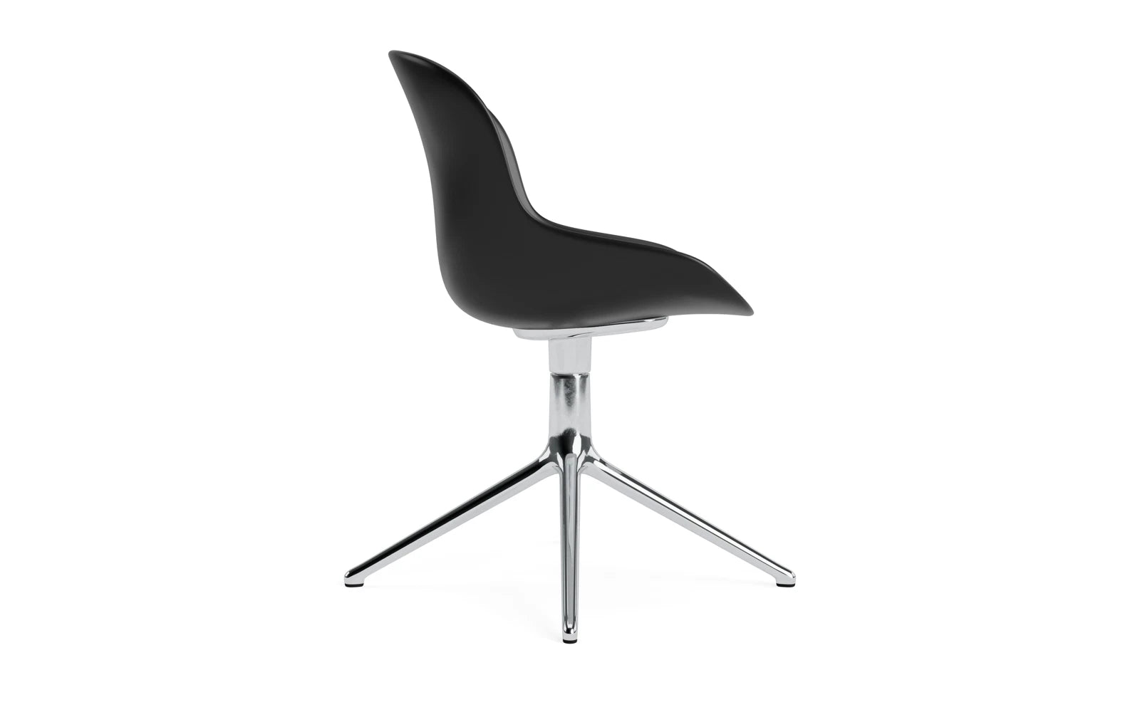 Genießen Sie den Hyg Drehsessel Aluminium Schwarz von Normann Copenhagen – ein elegantes Design, das Komfort und skandinavische Gemütlichkeit perfekt kombiniert.