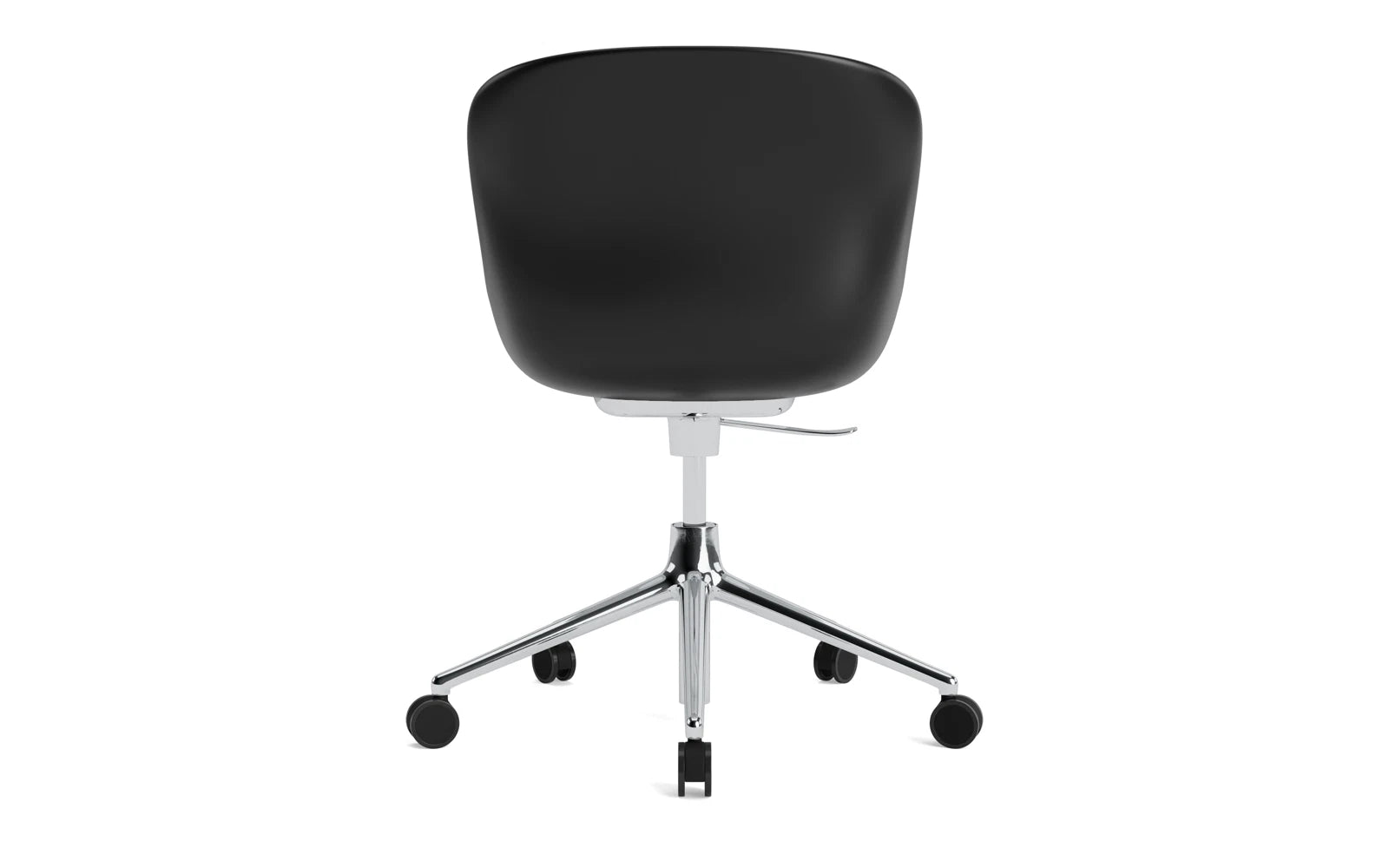 Erleben Sie den Hyg Drehsessel mit Rollen in Schwarz von Normann Copenhagen – ein stilvolles Möbelstück, das Komfort und modernes Design vereint.