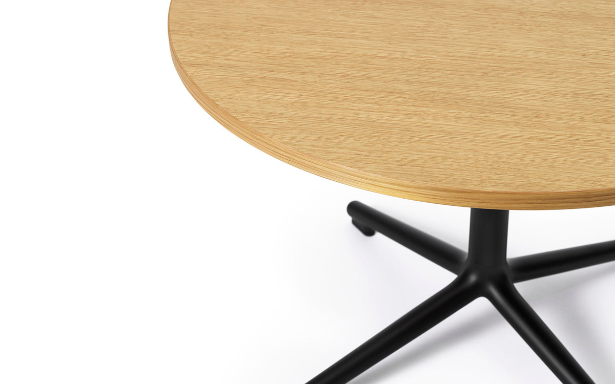 Lunar Couchtisch Ø: 70 cm in präsentiert im Onlineshop von KAQTU Design AG. Couchtisch ist von Normann Copenhagen