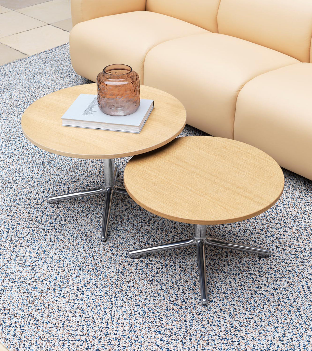 Lunar Couchtisch Ø: 70 cm in präsentiert im Onlineshop von KAQTU Design AG. Couchtisch ist von Normann Copenhagen