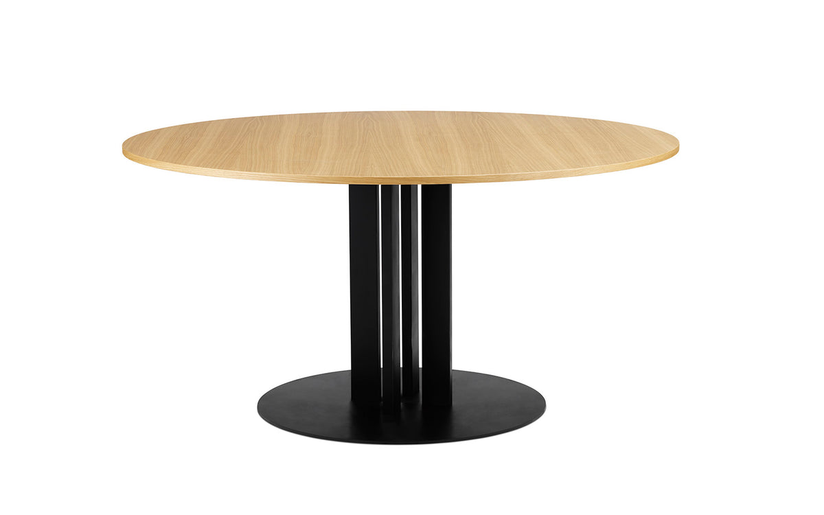 Scala Tisch H75 Ø150 cm eiche in präsentiert im Onlineshop von KAQTU Design AG. Esstisch ist von Normann Copenhagen