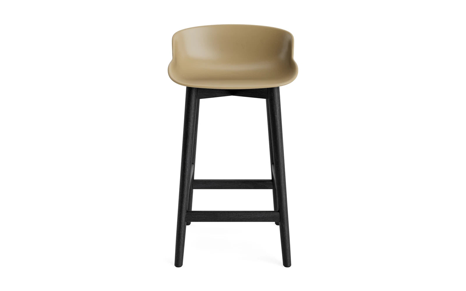Erleben Sie den Hyg Barhocker 65 cm in edler schwarzer Eiche und sanften Sandtönen von Normann Copenhagen – die perfekte Verbindung von Komfort und skandinavischem Stil.