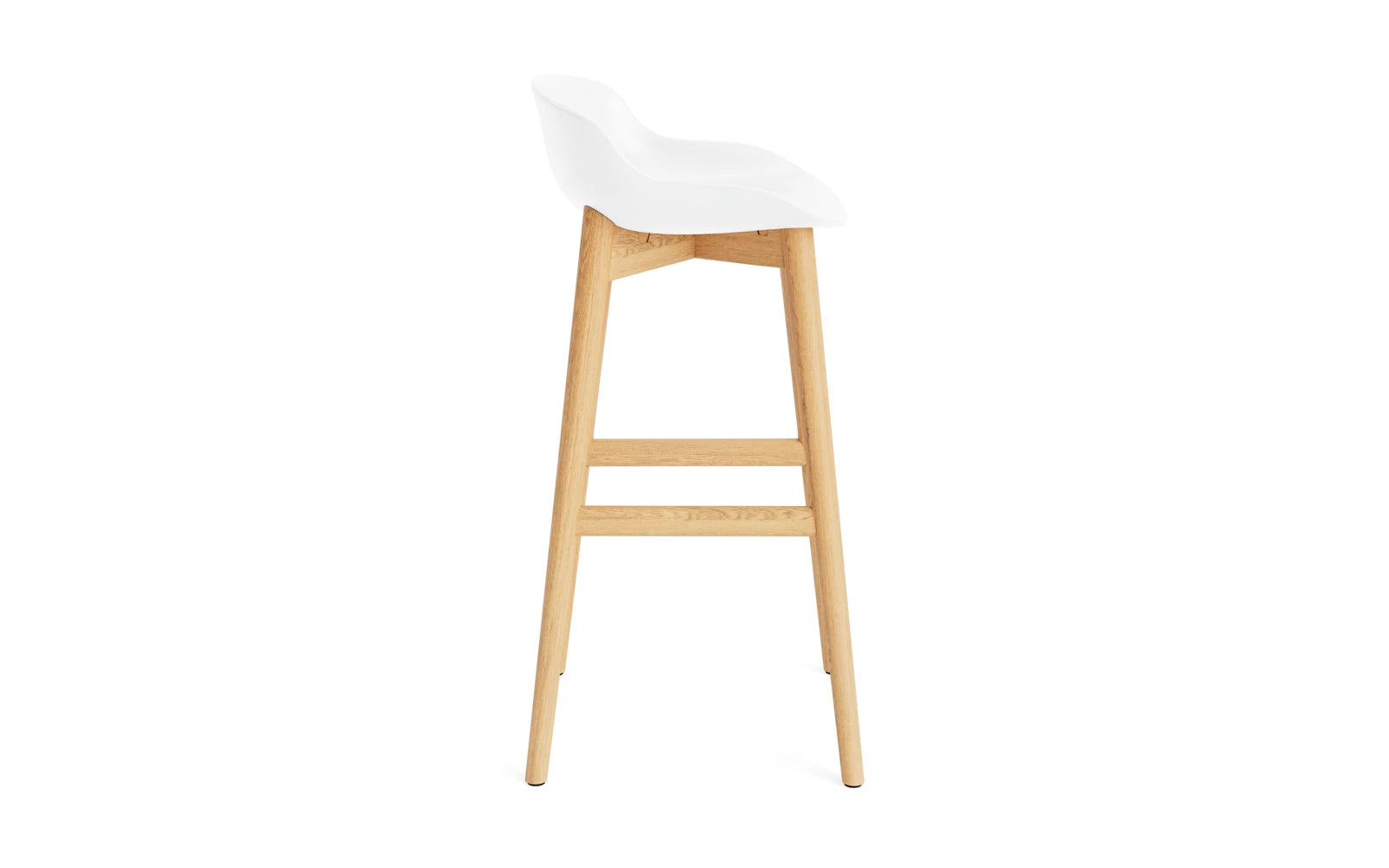 Genießen Sie den Hyg Barhocker 75 cm Eiche Weiß von Normann Copenhagen – ein elegantes Design, das Komfort und skandinavische Ästhetik perfekt kombiniert.