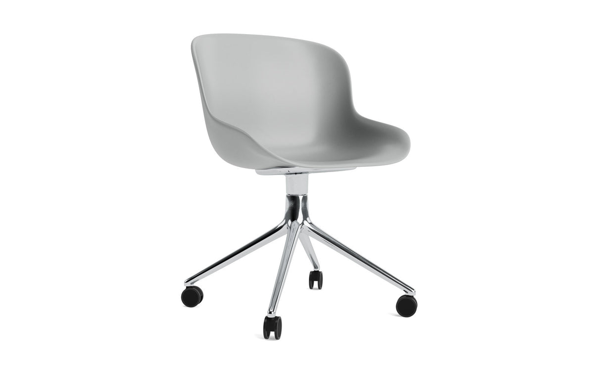 Hyg Drehstuhl 4W Aluminium/grau in Grau präsentiert im Onlineshop von KAQTU Design AG. Drehstuhl ist von Normann Copenhagen