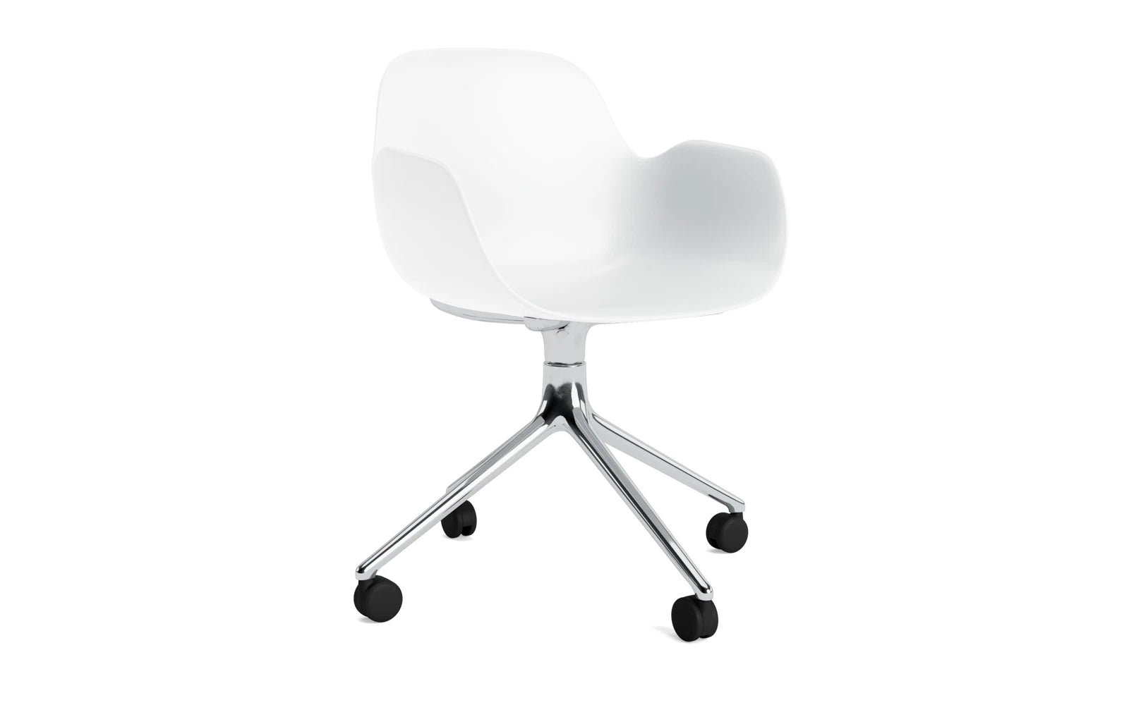 Form Drehsessel 4W Aluminium/Weiss in präsentiert im Onlineshop von KAQTU Design AG. Sessel ist von Normann Copenhagen
