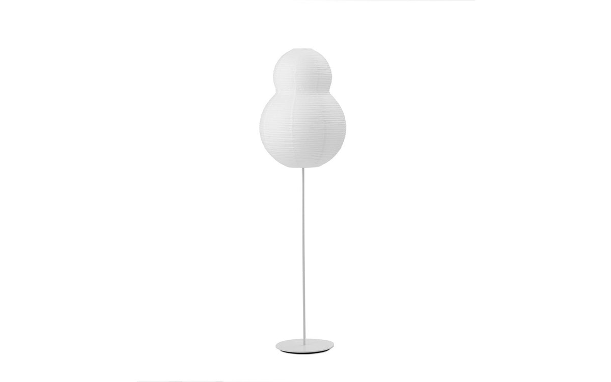 Puff Stehlampe Bubble Weiss in Rice paper, white powder-coated steel pole & base with soft EVA foam underneath, to protect the floor. präsentiert im Onlineshop von KAQTU Design AG. Stehleuchte ist von Normann Copenhagen