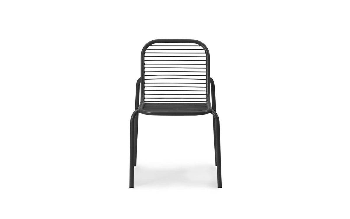 Vig Stuhl in Schwarz präsentiert im Onlineshop von KAQTU Design AG. Gartenstuhl ist von Normann Copenhagen