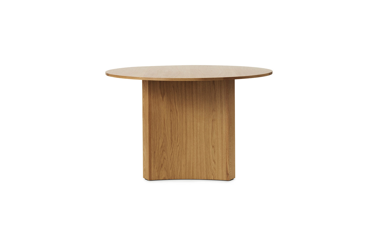 Blue Tisch in Eiche präsentiert im Onlineshop von KAQTU Design AG. Esstisch ist von Normann Copenhagen