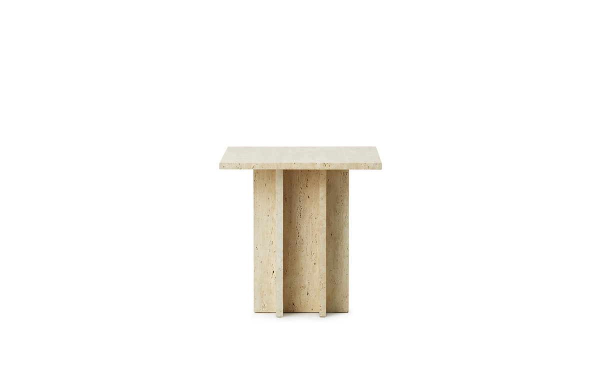Edge Couchtisch Klein Travertin in präsentiert im Onlineshop von KAQTU Design AG. Beistelltisch ist von Normann Copenhagen