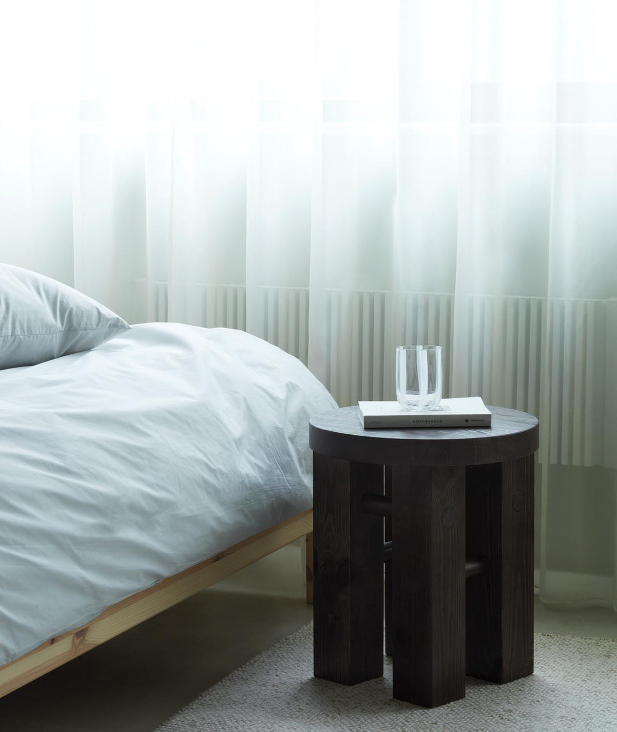 Fyr Hocker in präsentiert im Onlineshop von KAQTU Design AG. Hocker ist von Normann Copenhagen