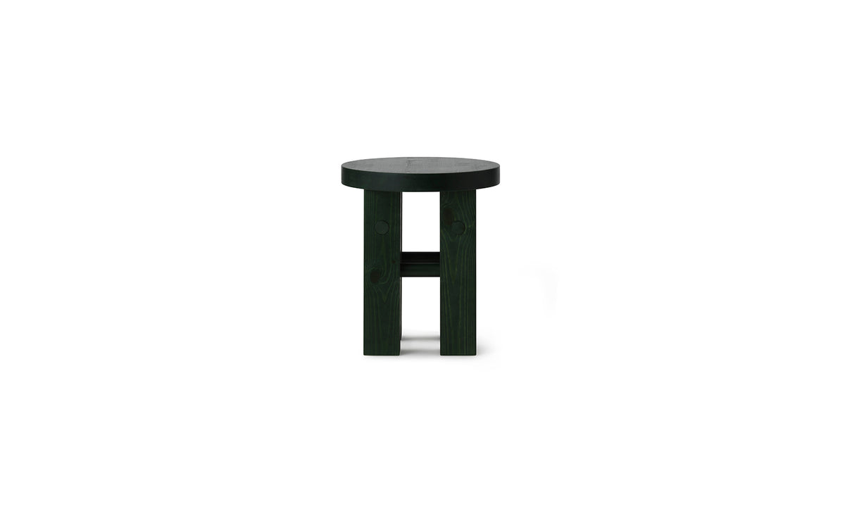 Fyr Hocker in präsentiert im Onlineshop von KAQTU Design AG. Hocker ist von Normann Copenhagen