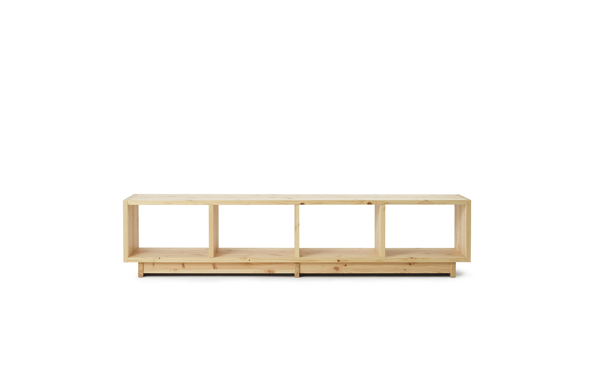 Fyr Bücherregal in Beige präsentiert im Onlineshop von KAQTU Design AG. Bücherregal ist von Normann Copenhagen