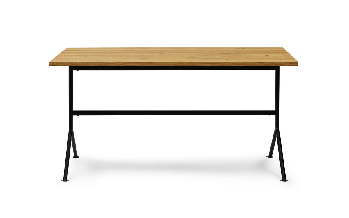 Kip Schreibtisch in präsentiert im Onlineshop von KAQTU Design AG. Schreibtisch ist von Normann Copenhagen