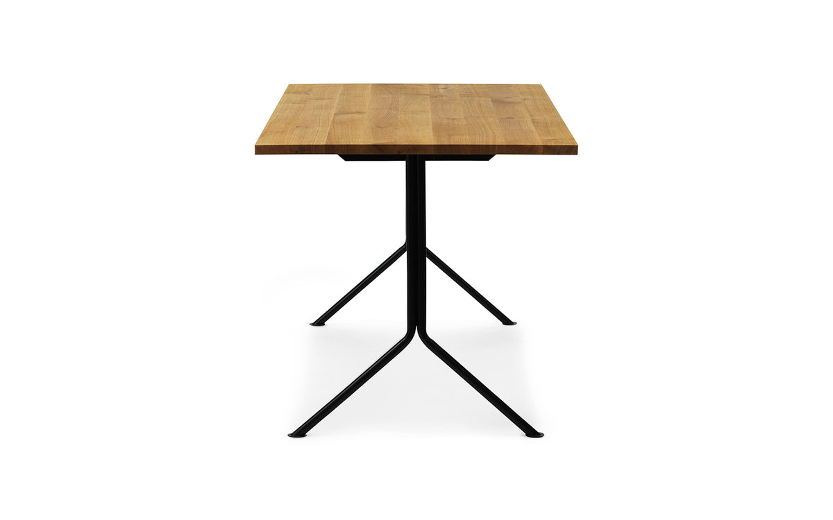 Kip Schreibtisch in präsentiert im Onlineshop von KAQTU Design AG. Schreibtisch ist von Normann Copenhagen