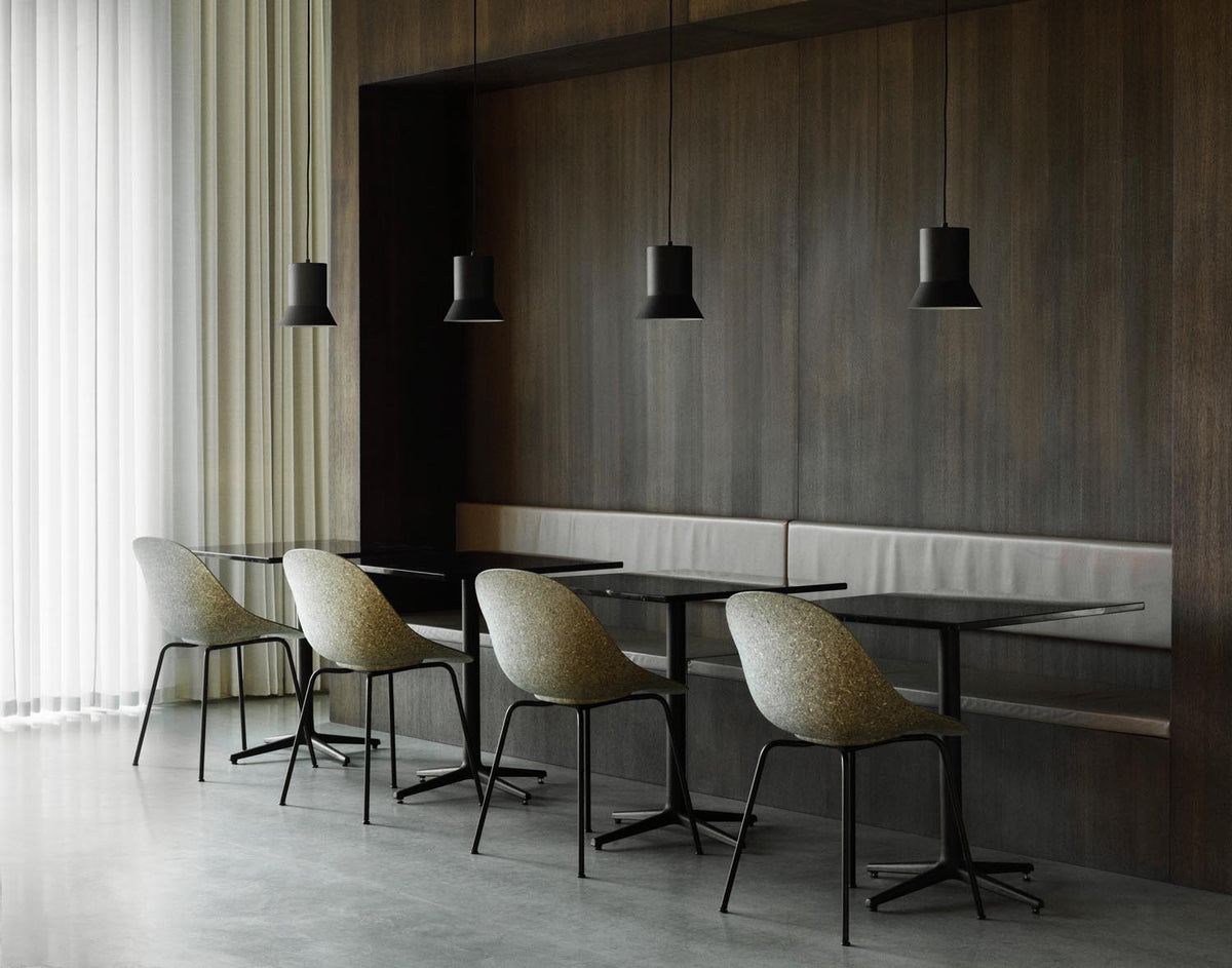 Hat Leuchte Mittel EU in präsentiert im Onlineshop von KAQTU Design AG. Pendelleuchte ist von Normann Copenhagen
