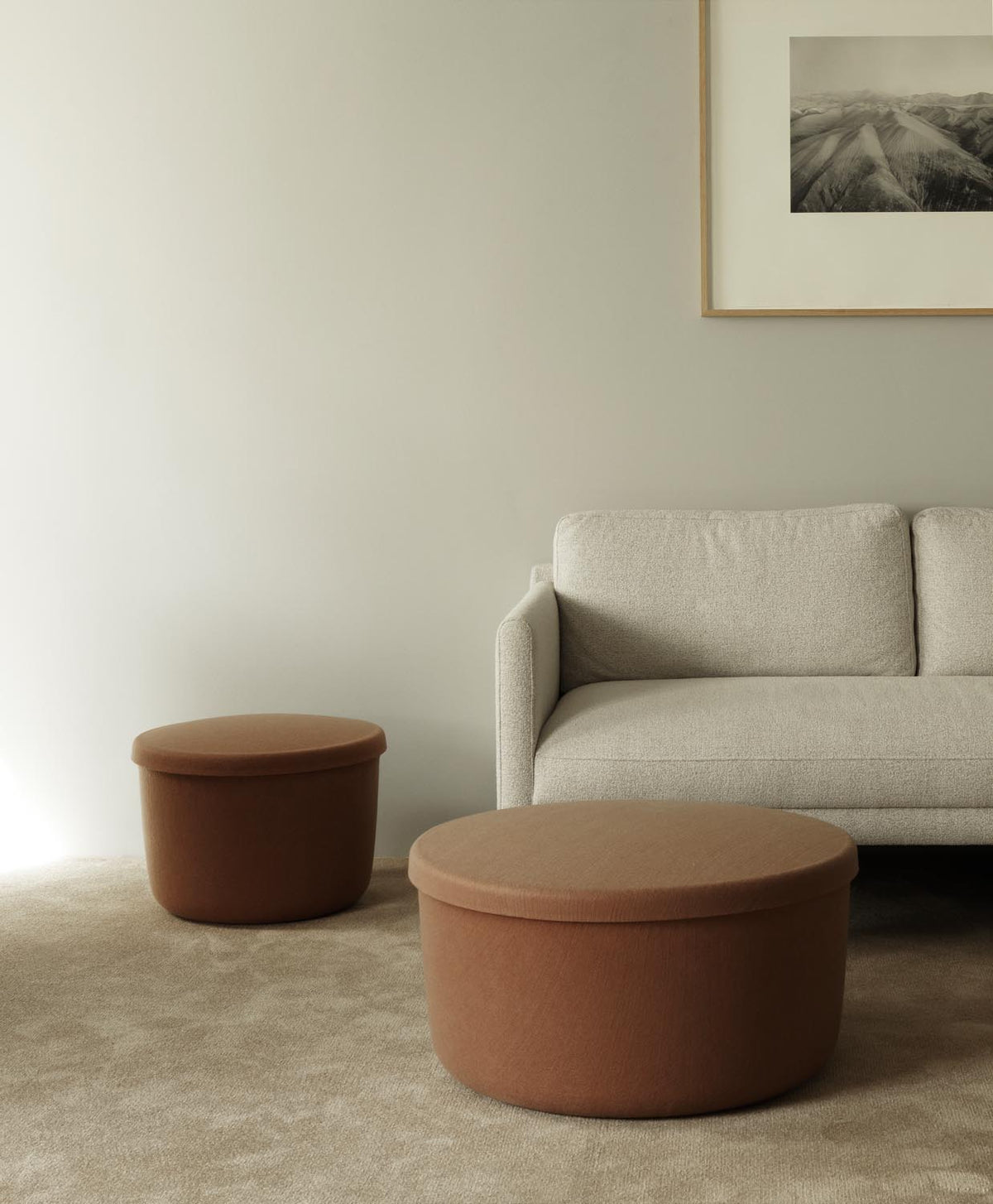 Hide Storage Pouf klein in Felt 358 präsentiert im Onlineshop von KAQTU Design AG. Pouf ist von Normann Copenhagen