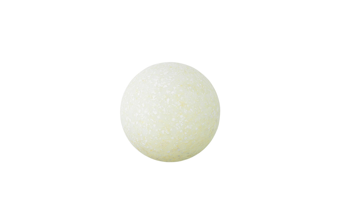 Pix Deckenleuchte in Weiss präsentiert im Onlineshop von KAQTU Design AG. Deckenleuchte ist von Normann Copenhagen