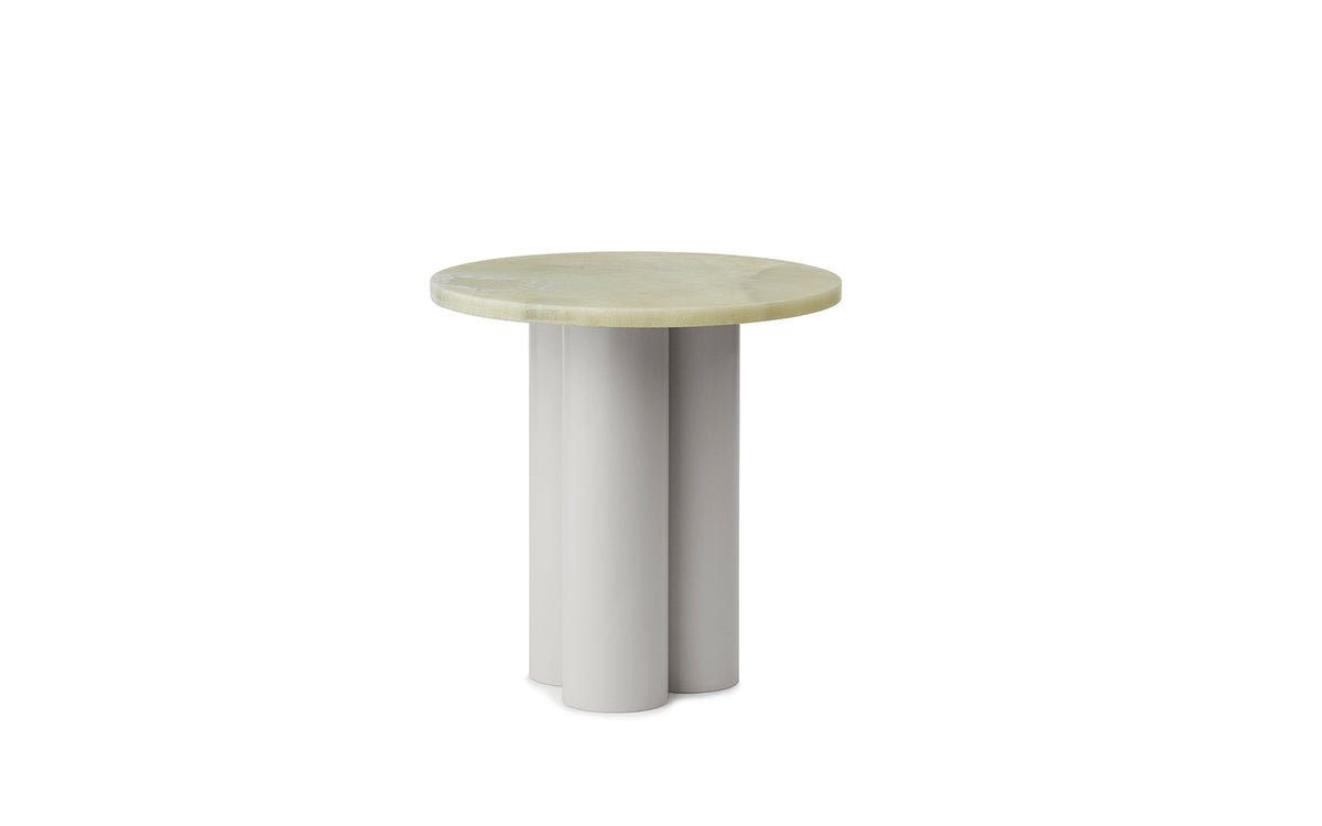 Dit Beistelltisch in Sand Emerald Onyx präsentiert im Onlineshop von KAQTU Design AG. Beistelltisch ist von Normann Copenhagen