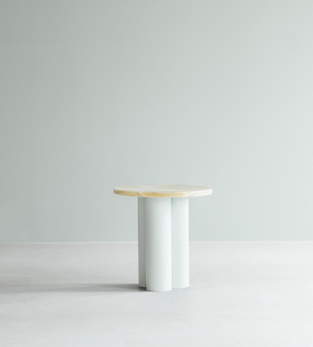Dit Beistelltisch in Hellgrün Honey Onyx präsentiert im Onlineshop von KAQTU Design AG. Beistelltisch ist von Normann Copenhagen