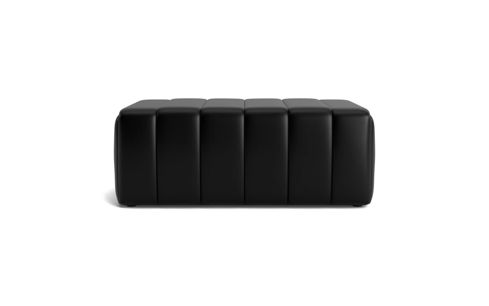 Entdecken Sie den Scene Pouf Gross Ultra von Normann Copenhagen – ein stilvolles, komfortables Möbelstück, das jeden Raum aufwertet.