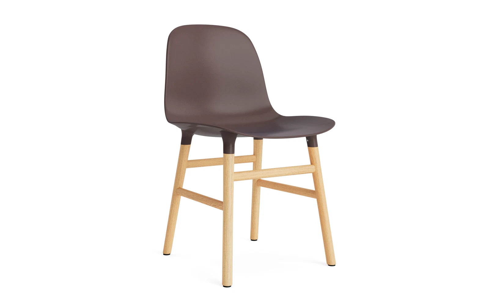 Form Stuhl Braun/Eiche in präsentiert im Onlineshop von KAQTU Design AG. Stuhl ist von Normann Copenhagen