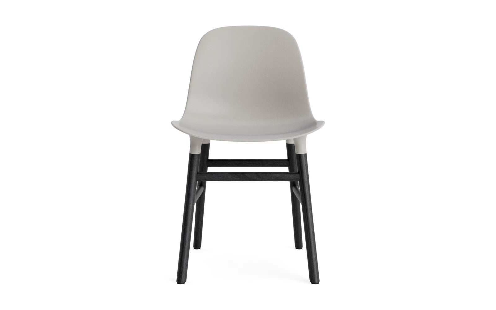 Erleben Sie den Form Stuhl in warmem Grau und Schwarz von Normann Copenhagen – ein stilvolles Design, das Funktionalität und Eleganz vereint.