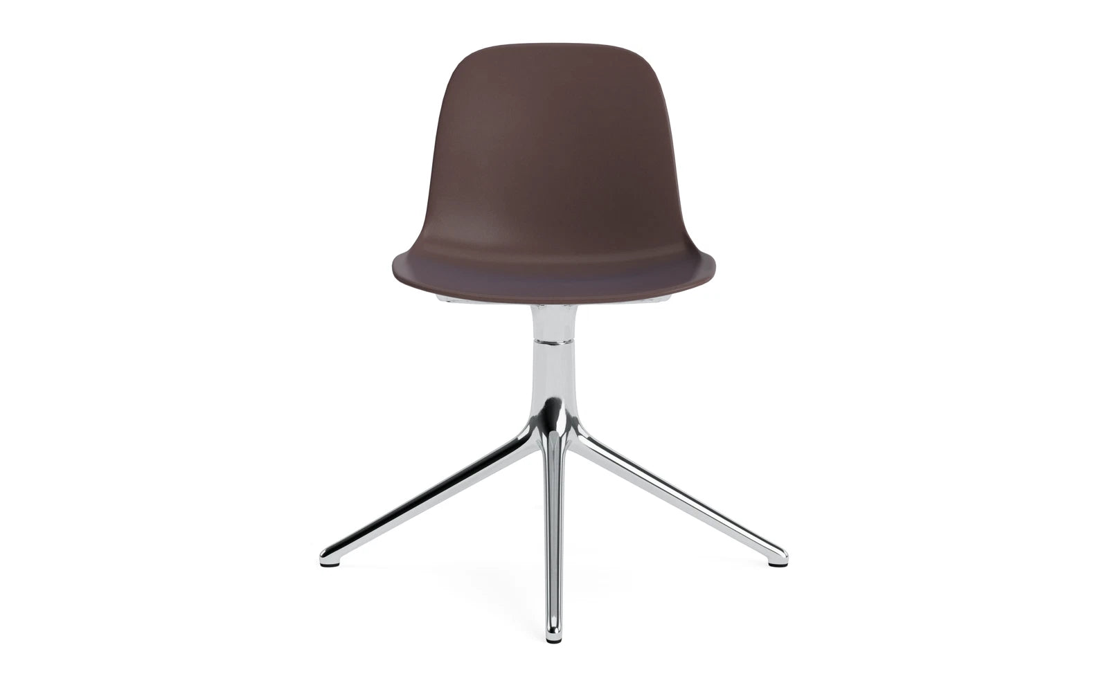 Erleben Sie den Form Drehstuhl Braun/Aluminium von Normann Copenhagen – ein elegantes Designstück, das Komfort und Vielseitigkeit vereint.