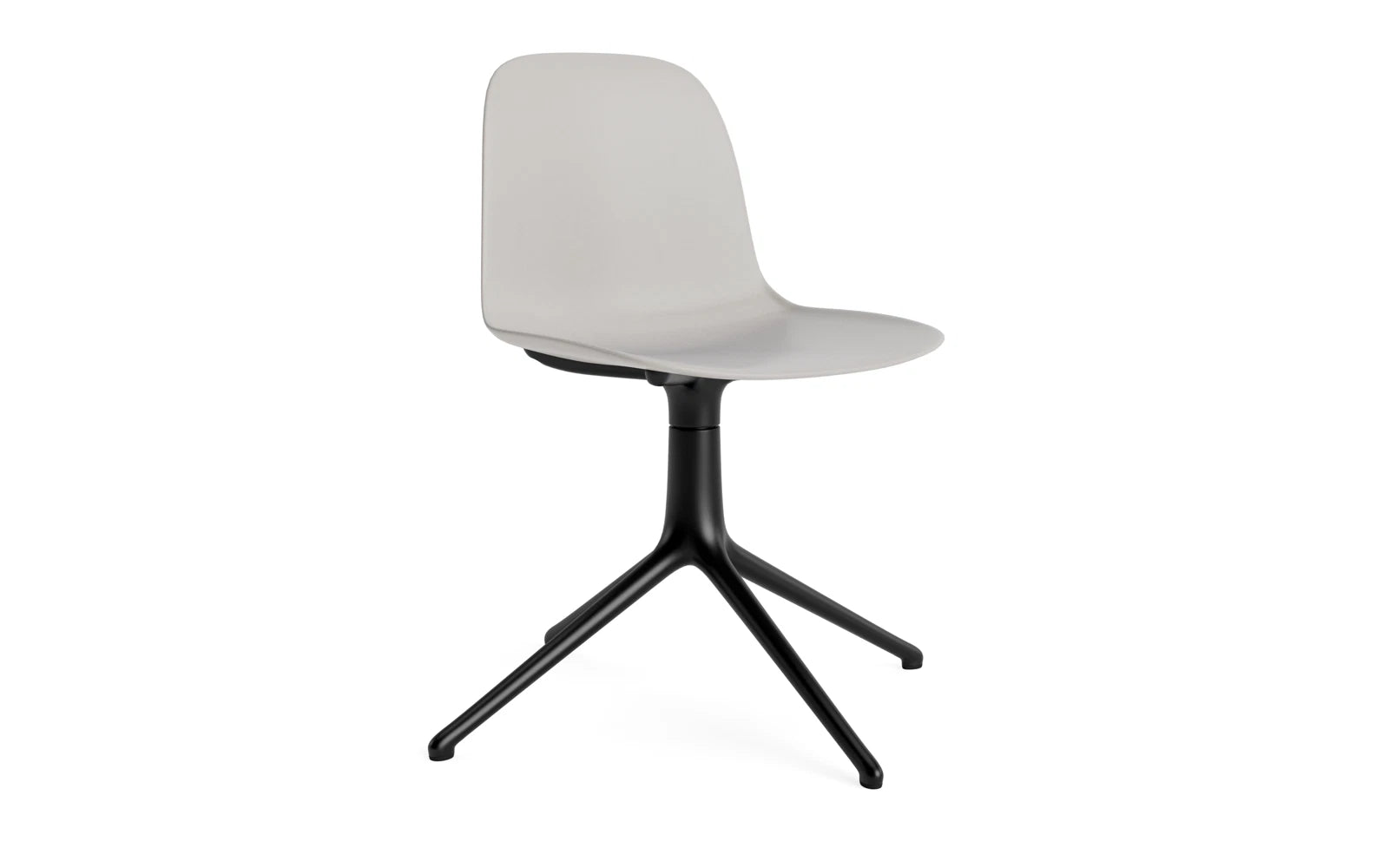 Form Drehstuhl Warmes Grau/schwarzes Aluminium in präsentiert im Onlineshop von KAQTU Design AG. Drehstuhl ist von Normann Copenhagen