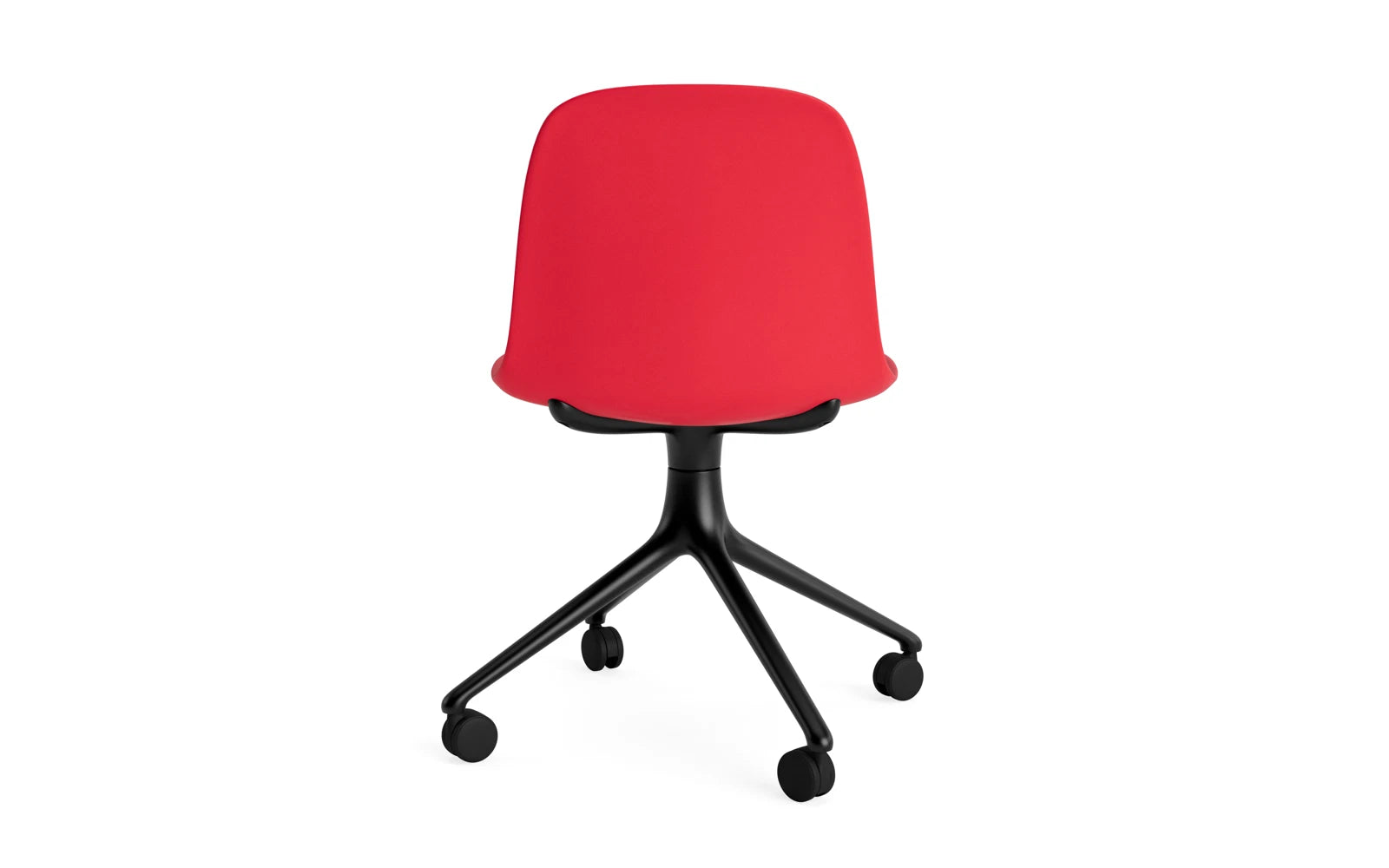 Erleben Sie den Form Drehstuhl 4W von Normann Copenhagen: stilvolles schwarzes Aluminium trifft auf lebhaftes Rot – ideal für modernes Wohnen.