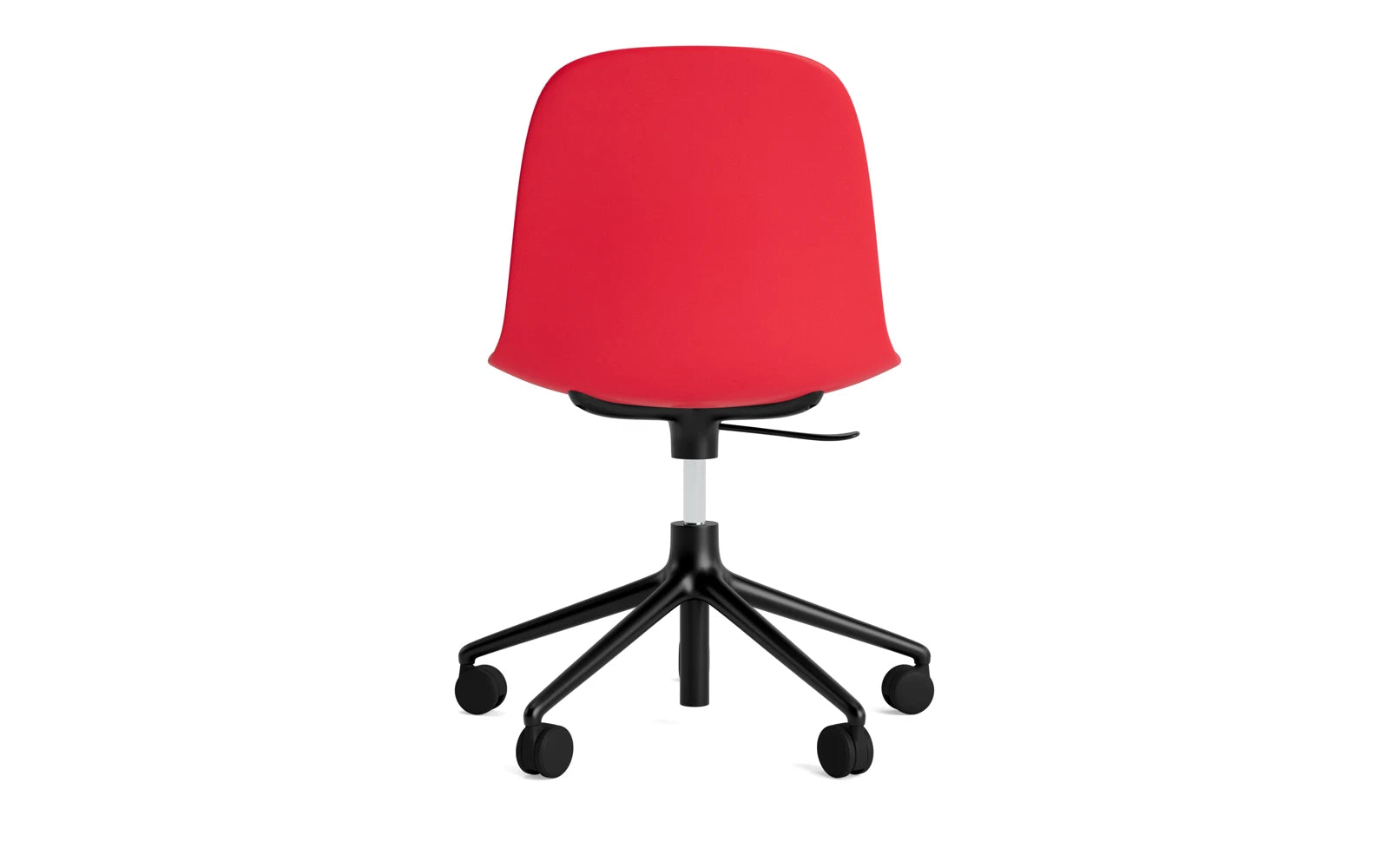Erleben Sie den Form Drehstuhl von Normann Copenhagen: Ein eleganter, drehbarer Stuhl in strahlendem Rot und robustem schwarzem Aluminium, ideal für modernes Wohnen!