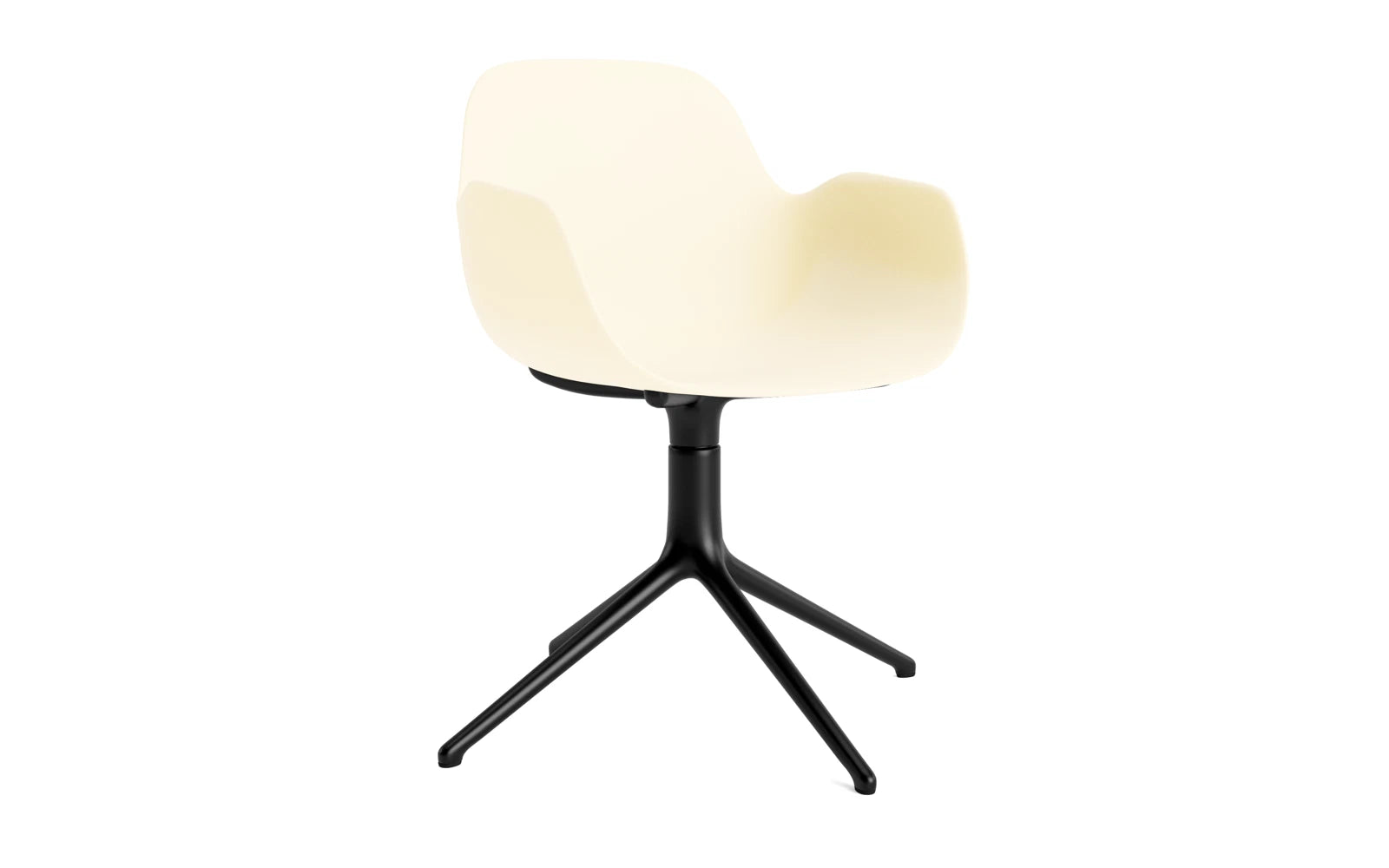 Form Drehsessel Creme/schwarzes Aluminium in präsentiert im Onlineshop von KAQTU Design AG. Sessel ist von Normann Copenhagen
