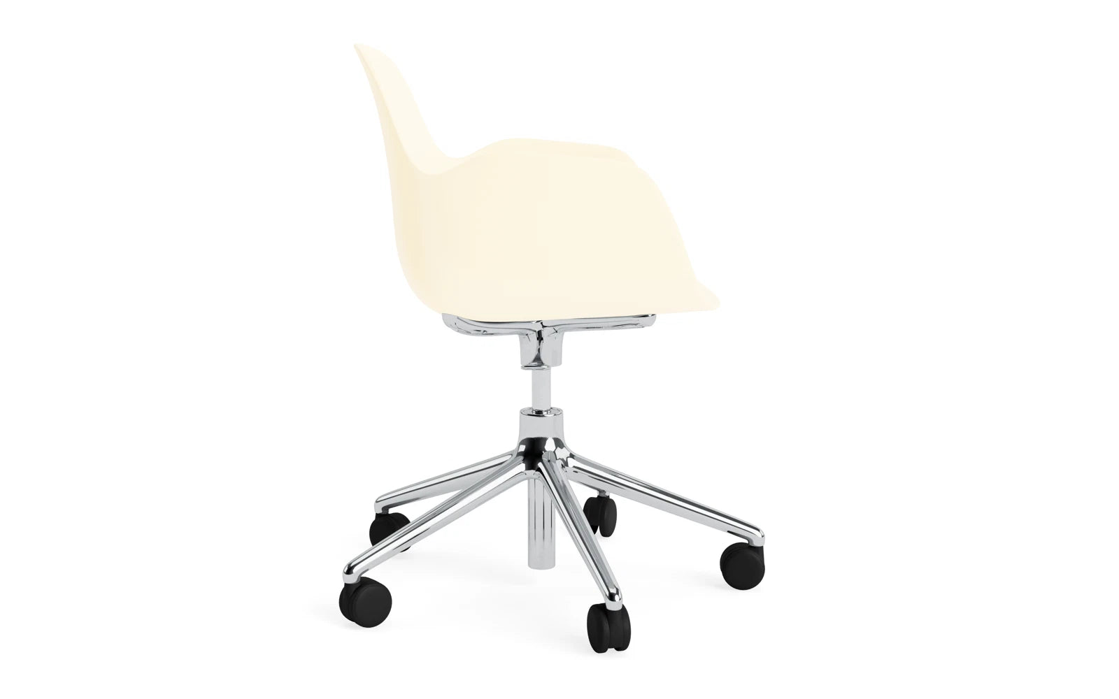 Entdecken Sie den Form Drehsessel in Creme/Aluminium von Normann Copenhagen – ein elegantes Design, das Komfort und Flexibilität für jeden Raum bietet.