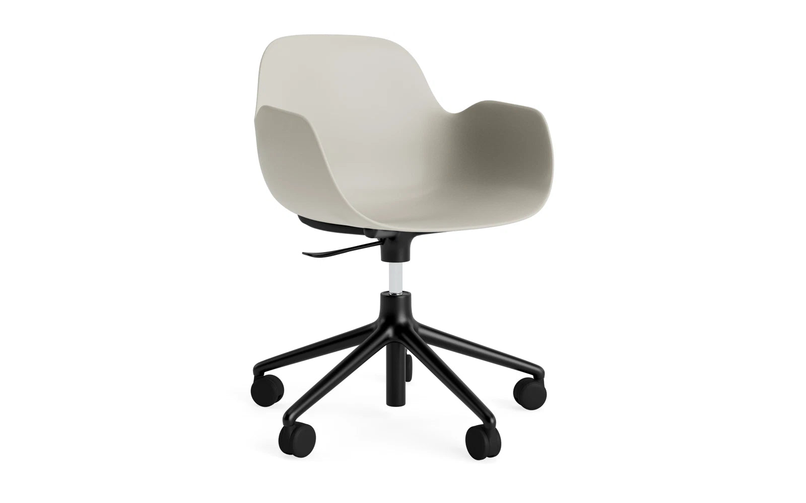 Form Drehsessel mit Rollen Hellgrau/schwarzes Aluminium in präsentiert im Onlineshop von KAQTU Design AG. Sessel ist von Normann Copenhagen